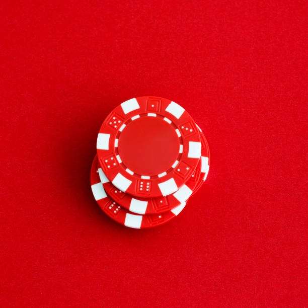 বিভিন্ন ক্যাসিনো গেম টেবিল — 3-Hand Hold'em, ব্ল্যাকজ্যাক, রুলেট এবং ব্যাকারেট